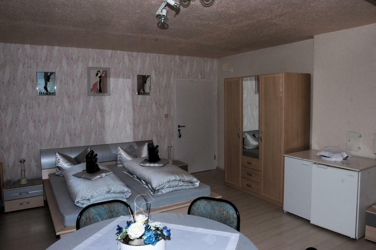 Caruso Pension Und Pizzeria Зальцвег Экстерьер фото